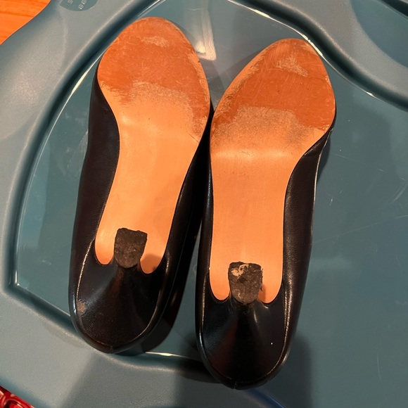 3/$10 Life Stride Vintage Navy Blue Heels - Picture 3 of 9